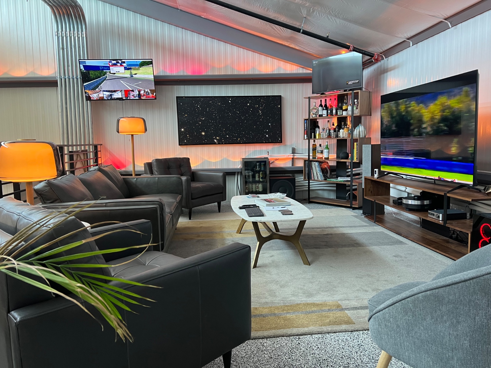 DRS Clubhouse interior